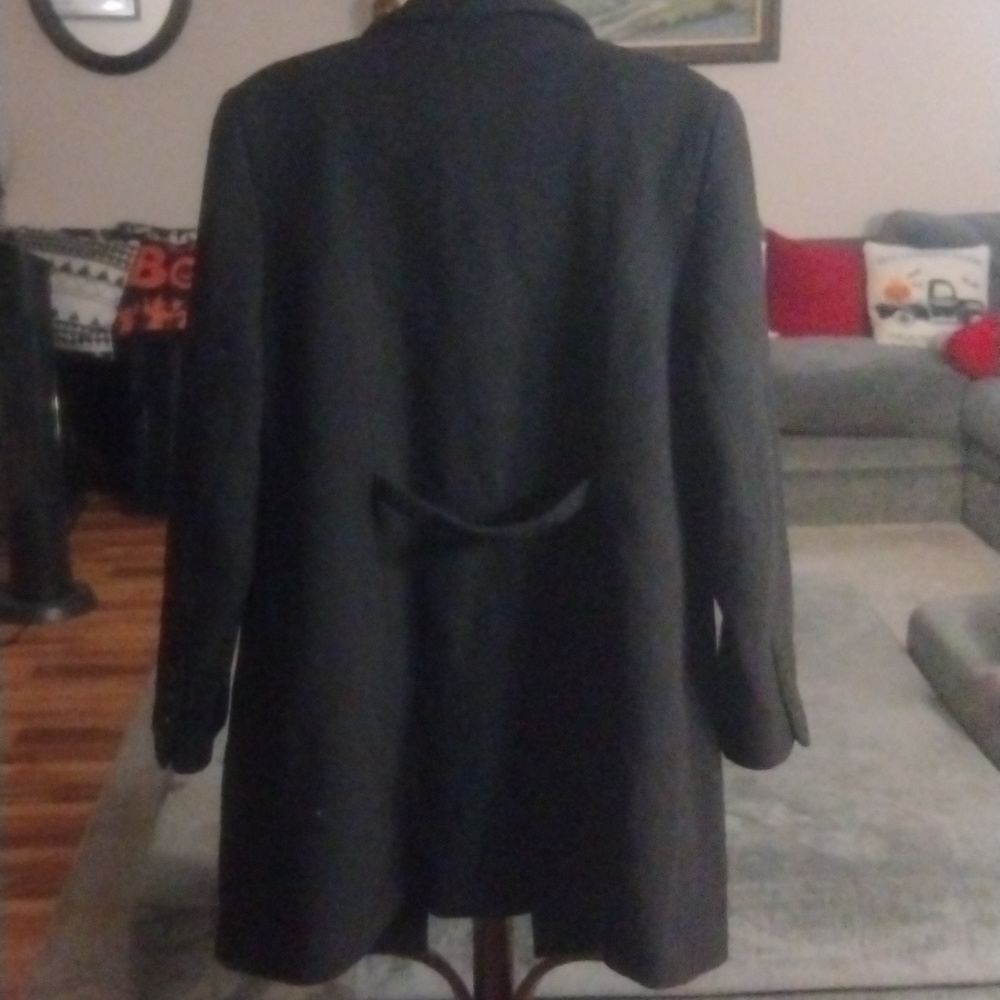 Kenneth Cole Reacton Trench Coat - Picture 9 of 9